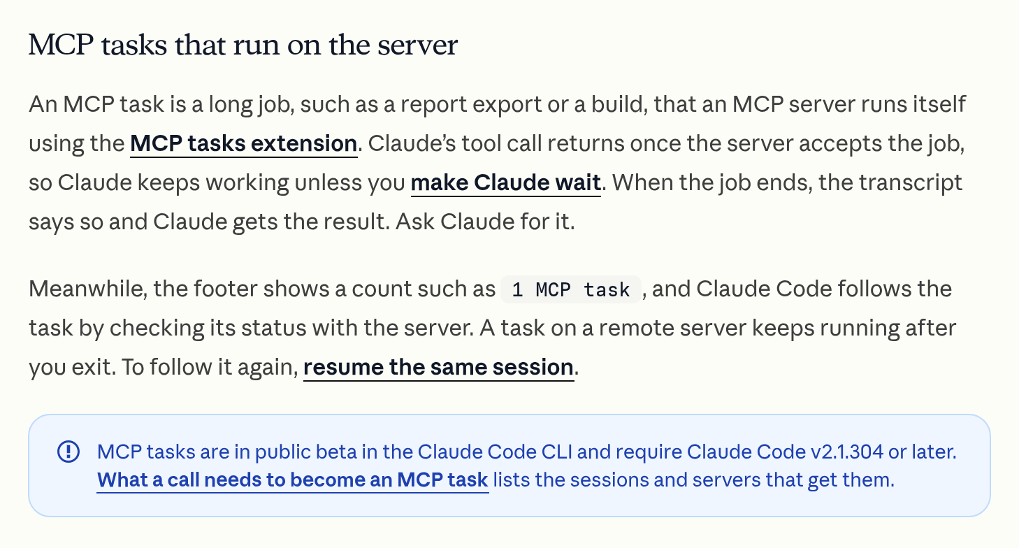 Раздел документации Claude Code про серверные задачи MCP с плашкой о публичной бете с версии 2.1.304